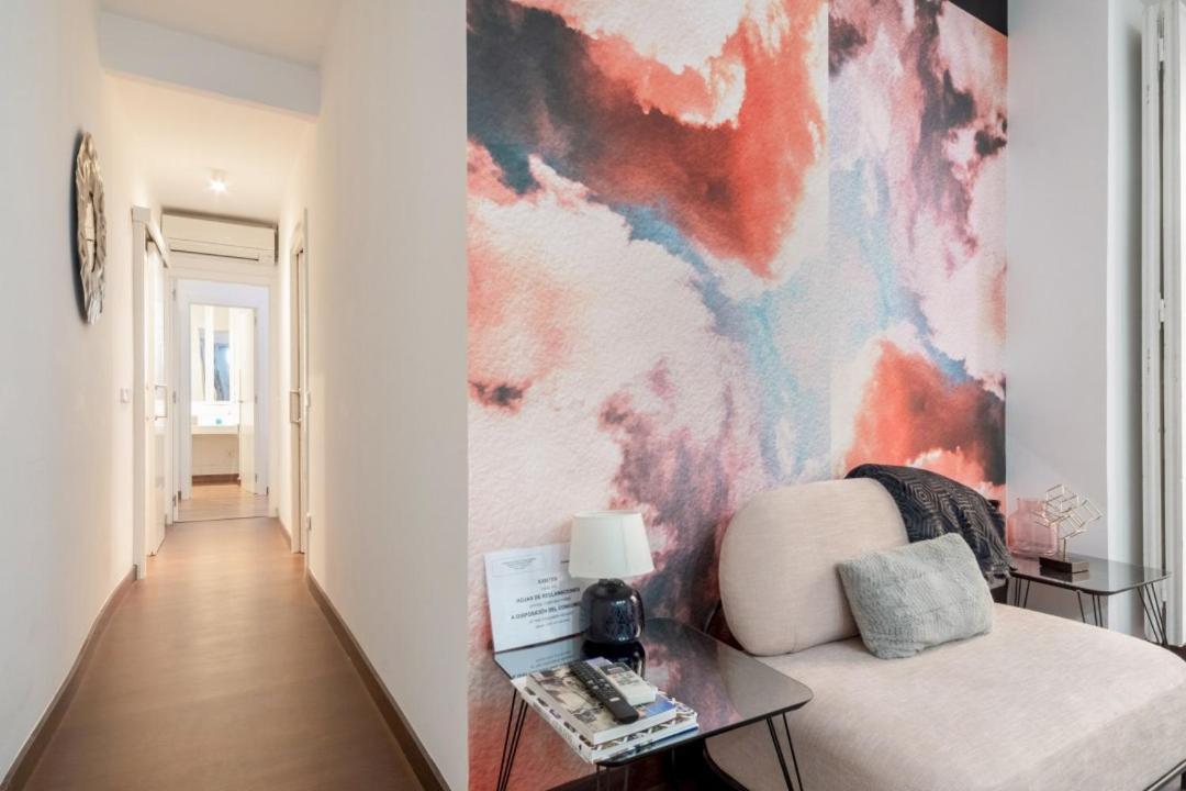 מדריד 2 Bedrooms 2 Bathrooms Furnished - Malasana - Bright Stylish - Mintystay מראה חיצוני תמונה