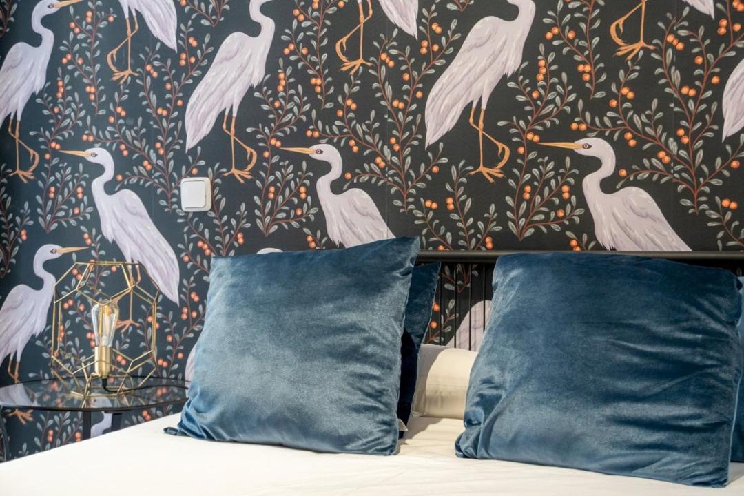 מדריד 2 Bedrooms 2 Bathrooms Furnished - Malasana - Bright Stylish - Mintystay מראה חיצוני תמונה